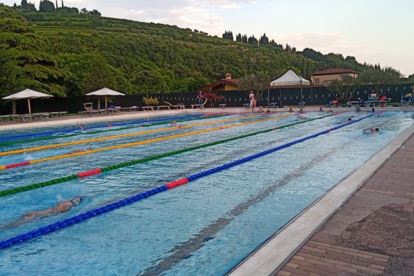 חופשת שחייה באיטליה, אגם גרדה וורונה funtasea swim camp (7)
