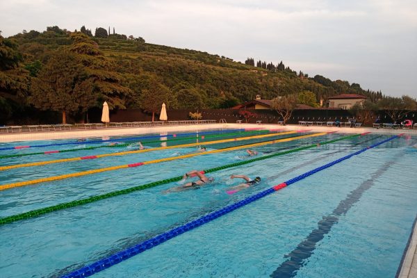 חופשת שחייה באיטליה, אגם גרדה וורונה funtasea swim camp (8)