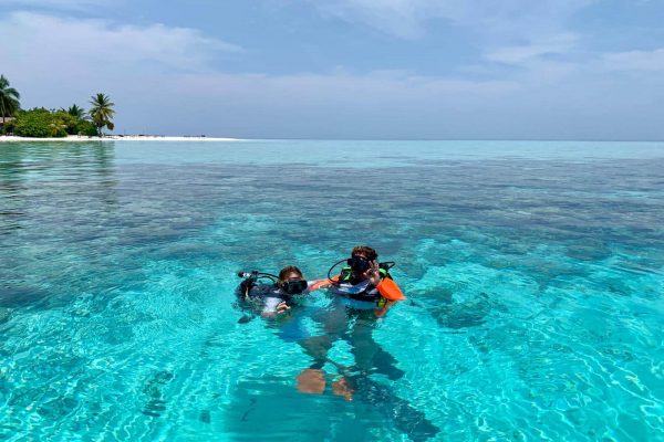 חופשת שחייה במלדיבים holiday swim camp maldives (16)